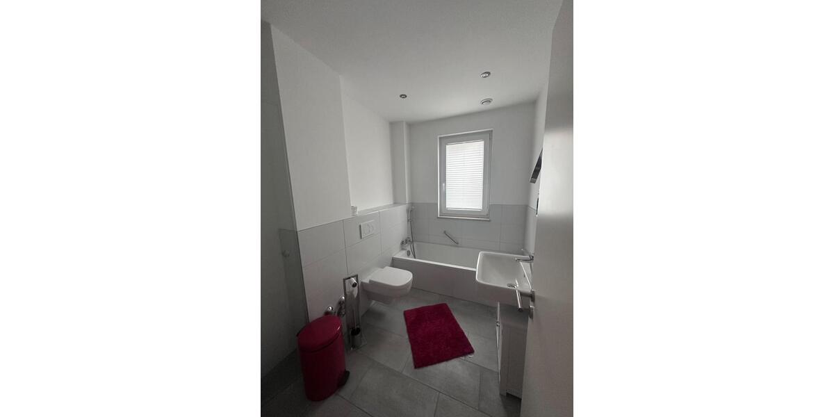 Erdgeschoßwohnung Ingolstadt - 3 Zimmer, 88 m&sup2;, 1.565&euro; | Angebot:25163835