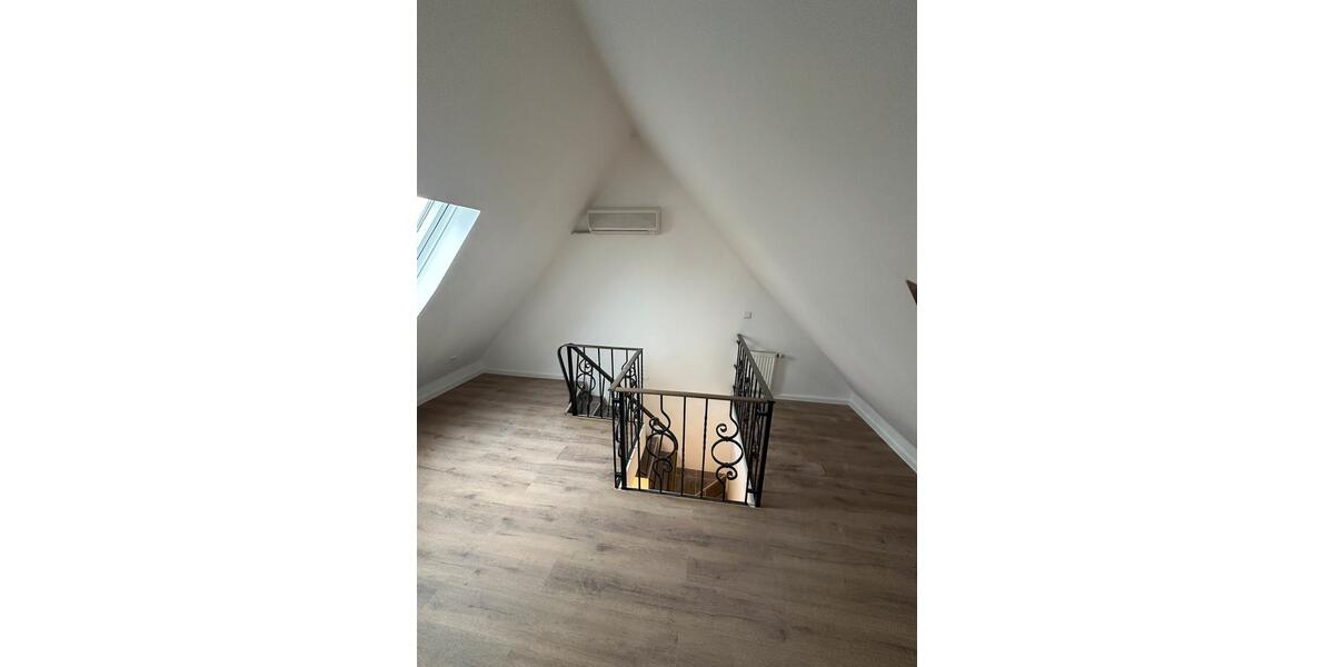 Maisonettenwohnung Meerbusch - 4 Zimmer, 120 m&sup2;, 1.900&euro; | Angebot:26384269