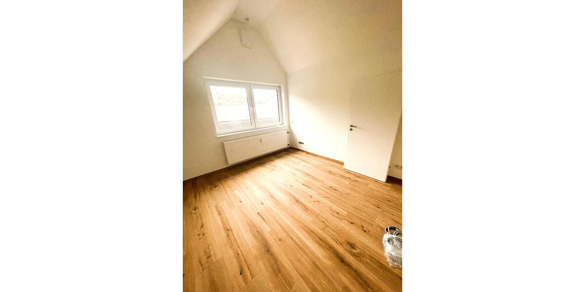 Dachgeschoßwohnung Bernkastel-Kues Kues - 2 Zimmer, 85 m&sup2;, 820&euro; | Angebot:26099491