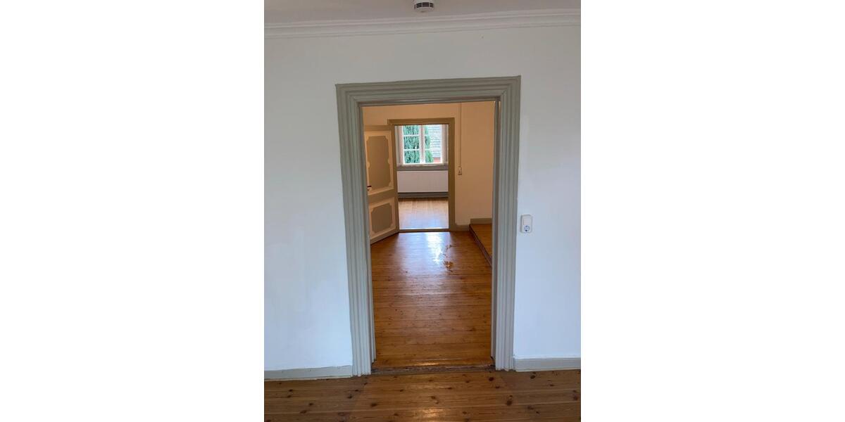 Etagenwohnung Uetersen - 4 Zimmer, 90 m&sup2;, 1.250&euro; | Angebot:25993811