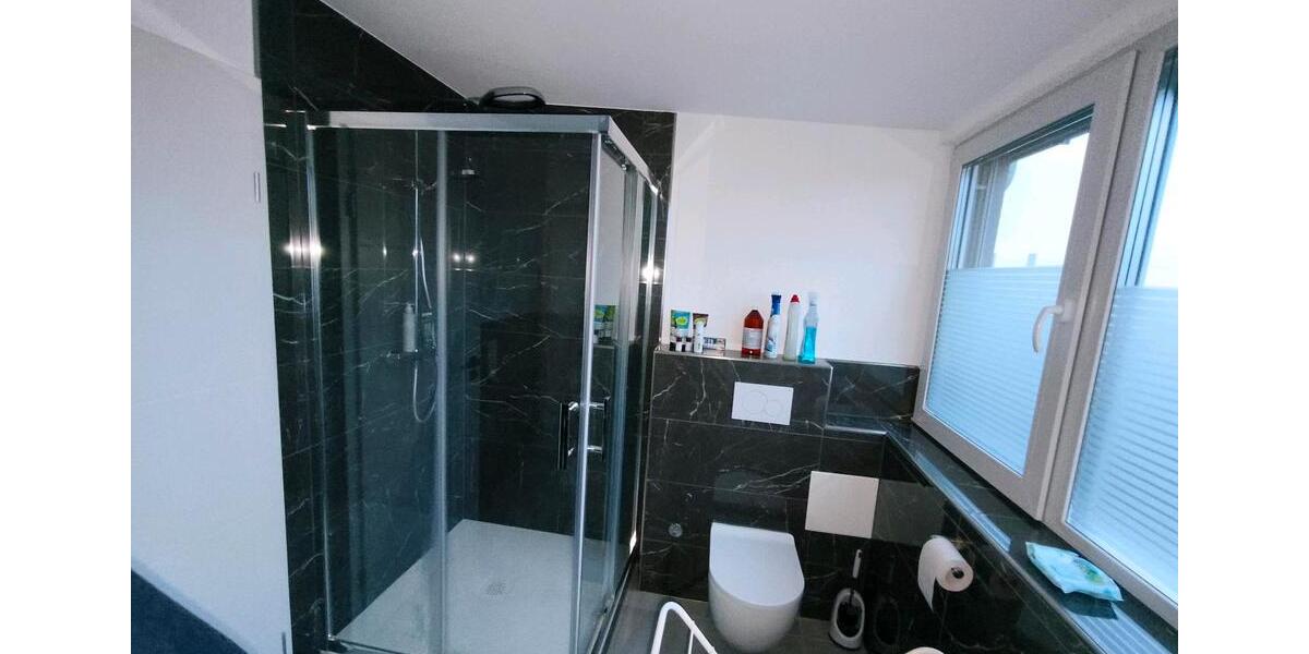 Dachgeschoßwohnung Kirchheim unter Teck - 2 Zimmer, 53 m&sup2;, 1.000&euro; | Angebot:25176306