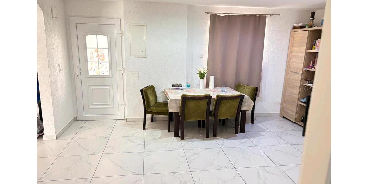 Maisonettenwohnung Linkenheim-Hochstetten Hochstetten - 2 Zimmer, 80 m&sup2;, 1.100&euro; | Angebot:26704414