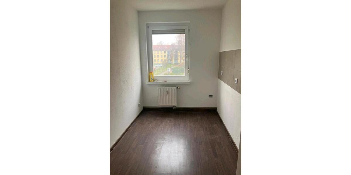 Etagenwohnung Hohenmölsen - 2 Zimmer, 50 m&sup2;, 450&euro; | Angebot:25783068