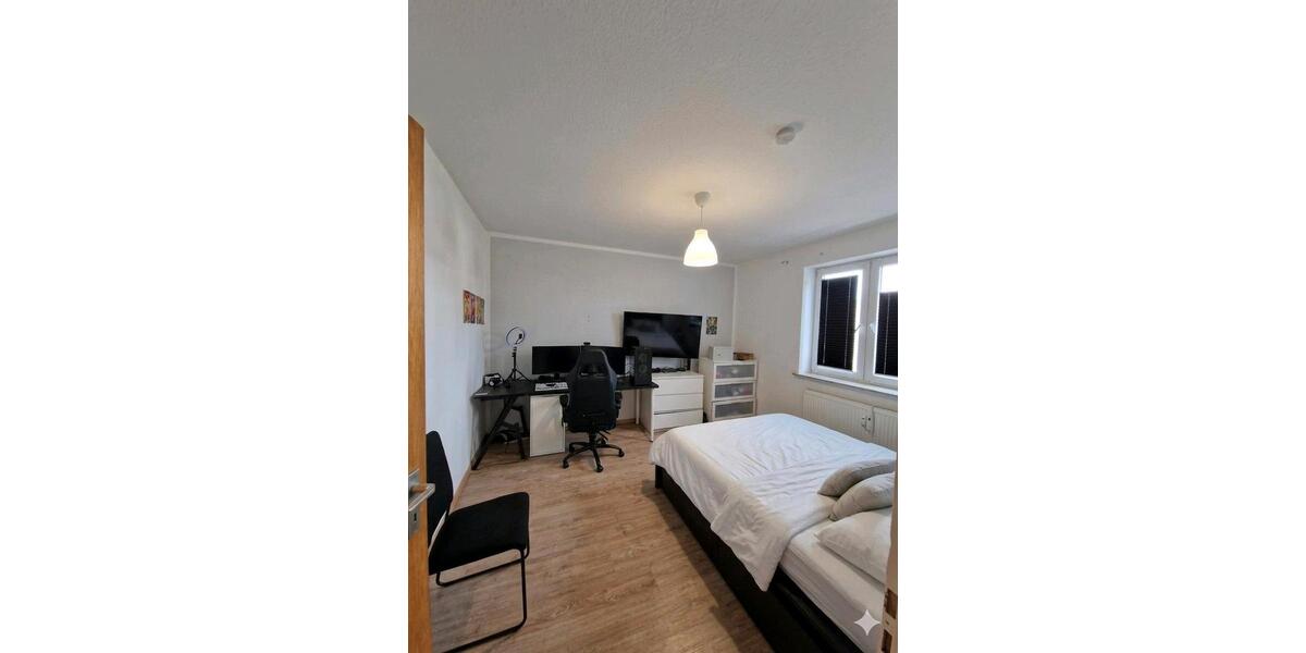 Etagenwohnung Varel - 3 Zimmer, 66 m&sup2;, 630&euro; | Angebot:26582765