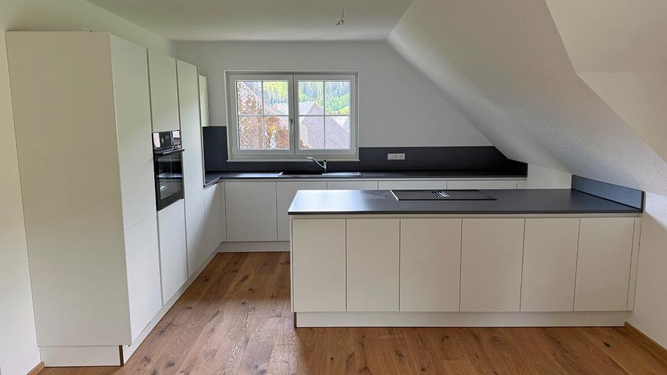 Dachgeschoßwohnung St. Blasien - 3.5 Zimmer, 98 m&sup2;, 1.250&euro; | Angebot:26681882