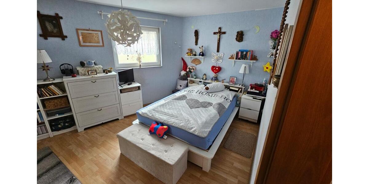 Etagenwohnung Kürten - 3 Zimmer, 92 m&sup2;, 750&euro; | Angebot:26585303