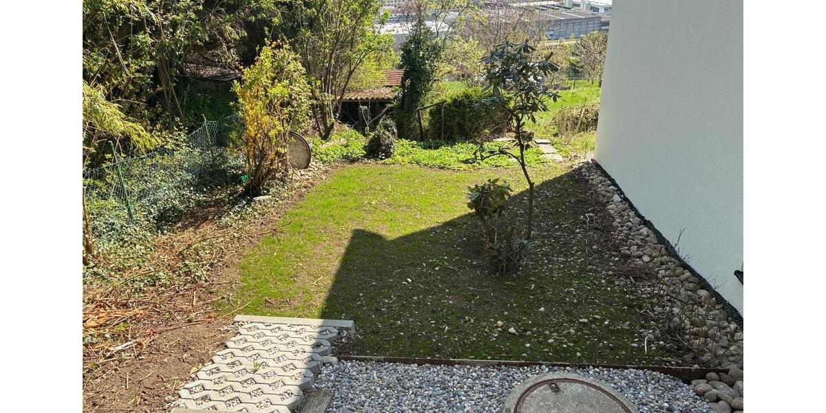 Dachgeschoßwohnung Lörrach Brombach - 3 Zimmer, 74 m&sup2;, 1.380&euro; | Angebot:26007782