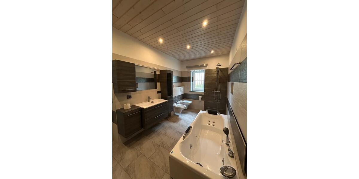 Etagenwohnung Staufenberg - 2 Zimmer, 80 m&sup2;, 750&euro; | Angebot:26680414