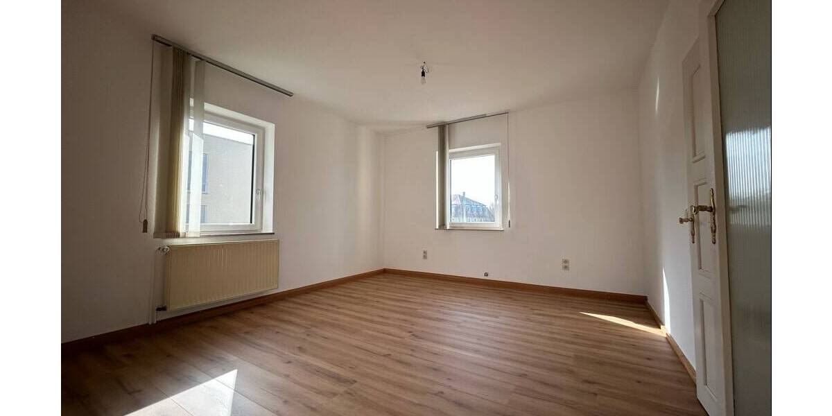 Gewerbeobjekt Dinkelsbühl - 4 Zimmer, 700&euro; | Angebot:25729753