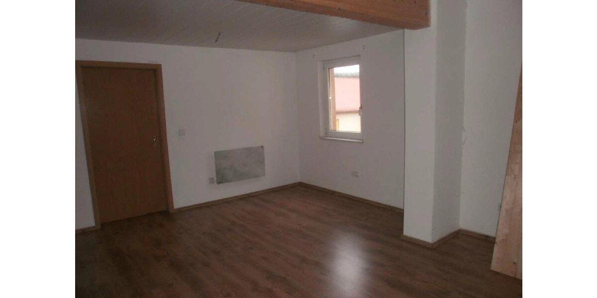 Etagenwohnung Burgpreppach - 5 Zimmer, 105 m&sup2;, 780&euro; | Angebot:26611721