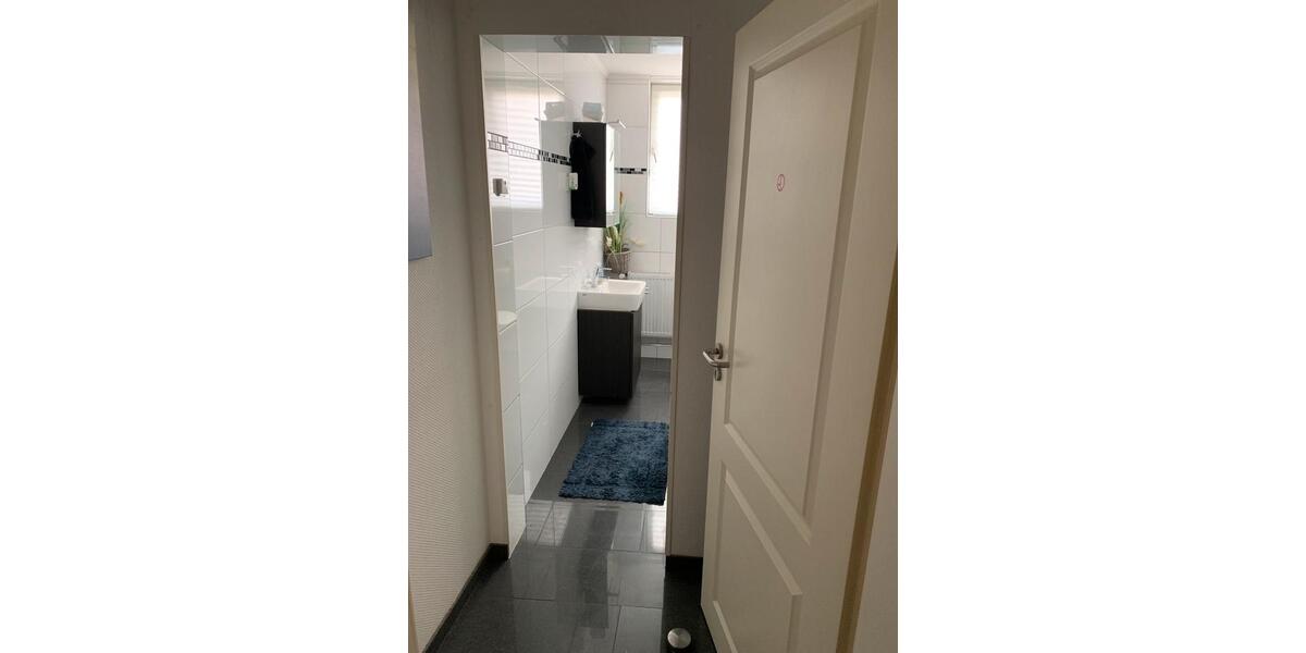 Gladbeck , Möblierte großeWohnung kurzfristig für 2 Monate 5 zimmer