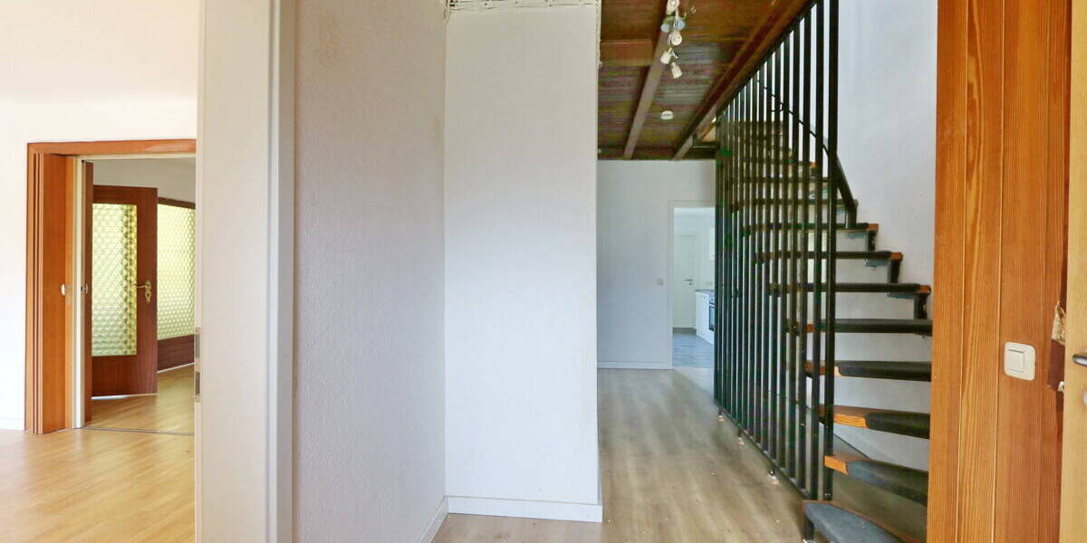Etagenwohnung Hoisdorf - 5 Zimmer, 147 m&sup2;, 1.290&euro; | Angebot:26714302