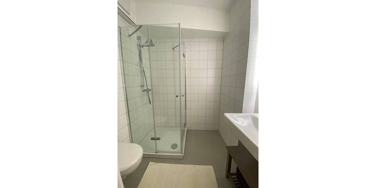 Etagenwohnung Köln Altstadt-Nord - 2 Zimmer, 50 m&sup2;, 1.350&euro; | Angebot:26740851