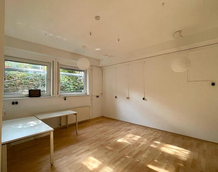 Helle 1-Zimmer-Wohnung StudentenWohnung Souterrain