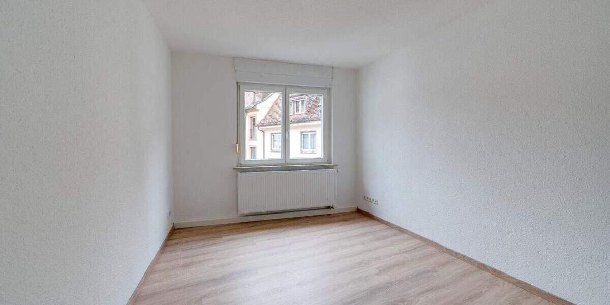 Etagenwohnung Würzburg Altstadt - 4 Zimmer, 89 m&sup2;, 1.150&euro; | Angebot:24974771