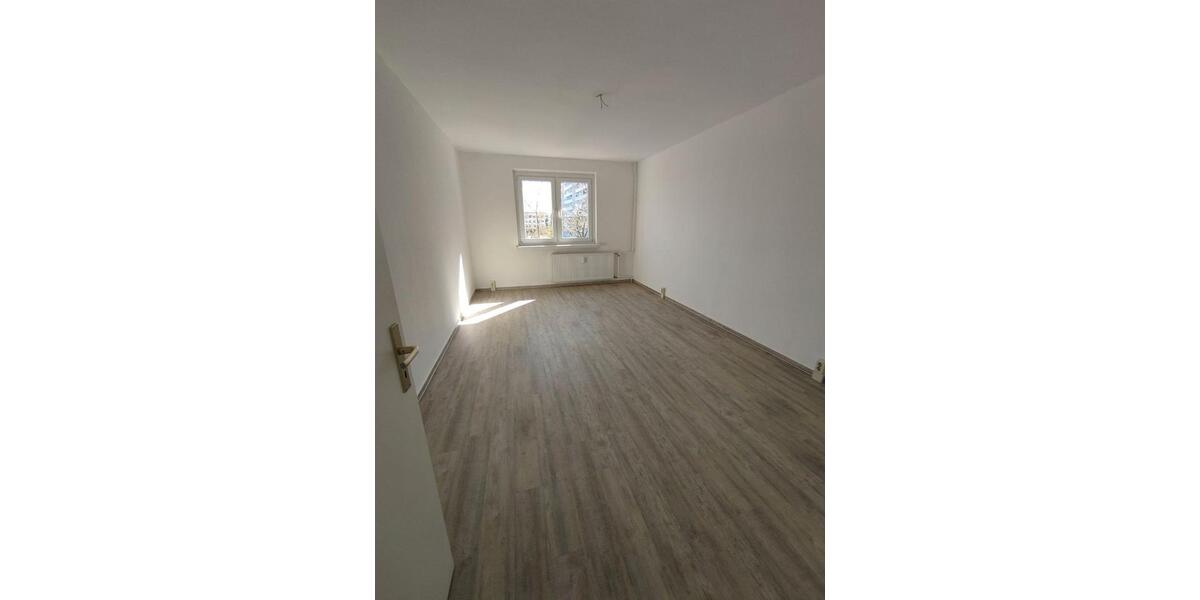 Etagenwohnung Stendal - 3 Zimmer, 76 m&sup2;, 520&euro; | Angebot:26727073