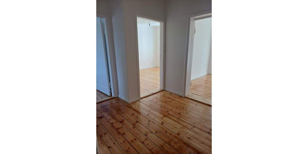 Etagenwohnung Rathenow Nordsiedlung - 2 Zimmer, 58 m&sup2;, 525&euro; | Angebot:25699632