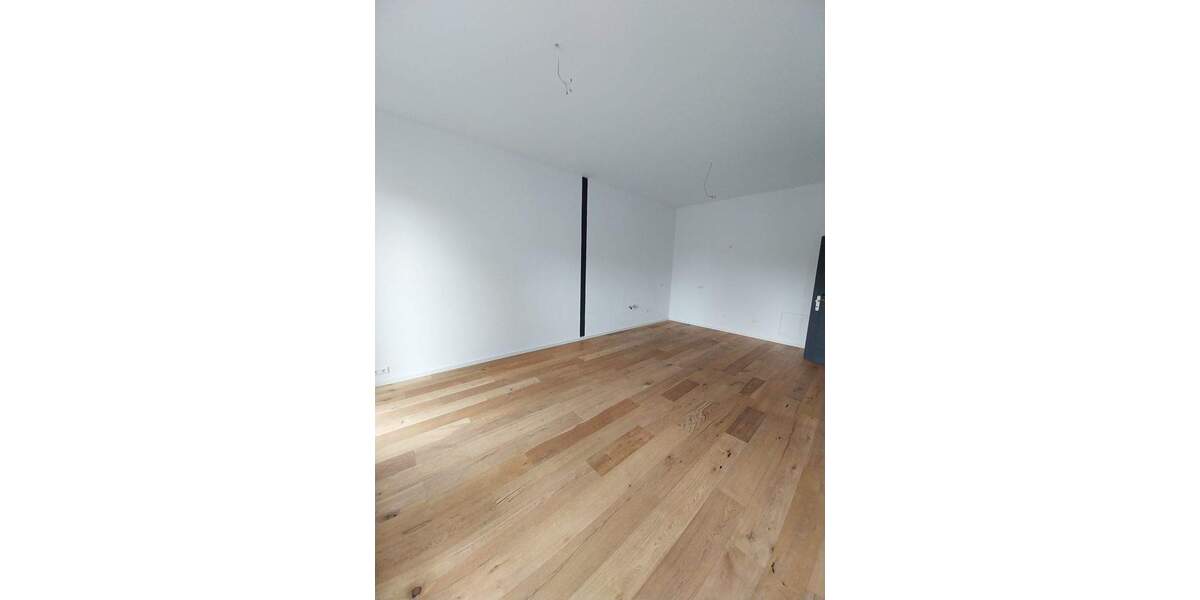 Etagenwohnung Singen - 2 Zimmer, 63 m&sup2;, 820&euro; | Angebot:24517595