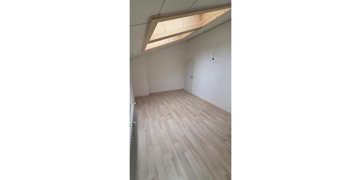 Dachgeschoßwohnung Pforzheim Weststadt - 2 Zimmer, 48 m&sup2;, 700&euro; | Angebot:26703757