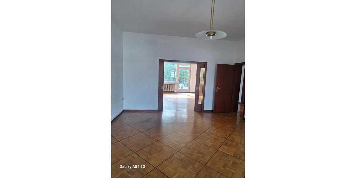 5ZKDB Wohnung 170qm Nähe Bunten Garten Kaltmiete 1550€ 5 zimmer