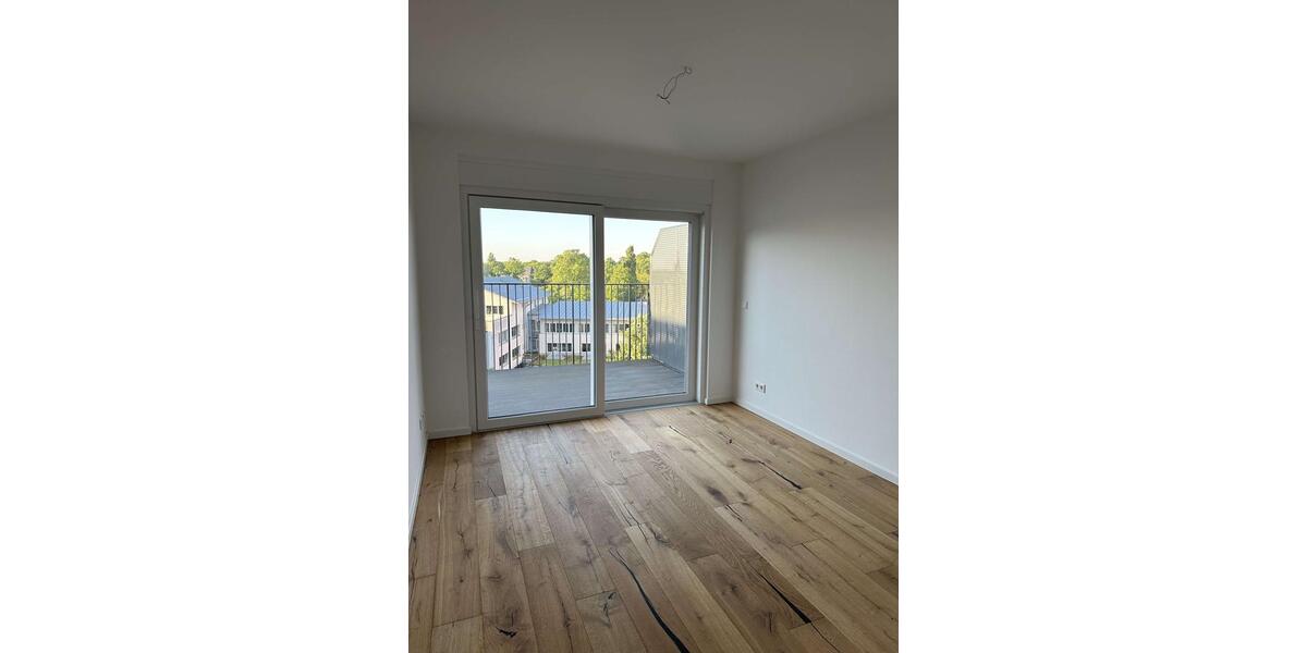 Etagenwohnung Königs Wusterhausen - 3 Zimmer, 90 m&sup2;, 1.750&euro; | Angebot:24651038