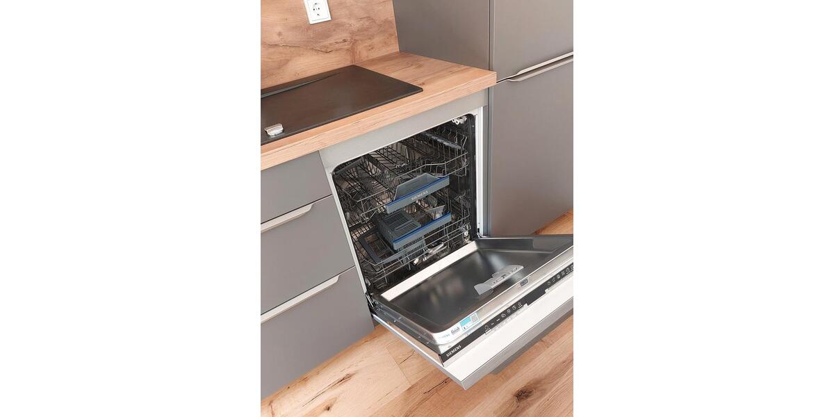 Etagenwohnung Markkleeberg - 4 Zimmer, 132 m&sup2;, 1.835&euro; | Angebot:26223313