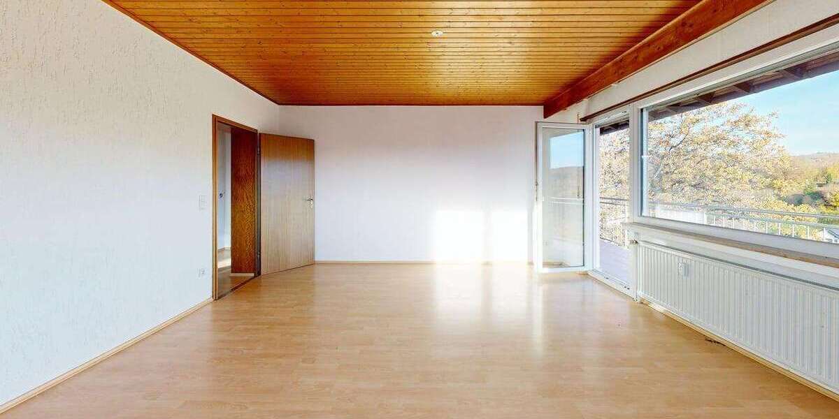 Etagenwohnung Ortenberg - 3 Zimmer, 93 m&sup2;, 650&euro; | Angebot:24772813