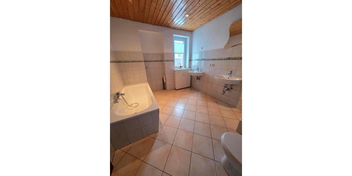 Erdgeschoßwohnung Hohenlockstedt - 4 Zimmer, 100 m&sup2;, 912&euro; | Angebot:24806518