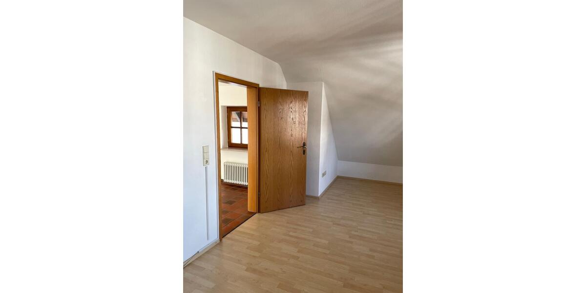 Dachgeschoßwohnung Kappelrodeck - 2 Zimmer, 65 m&sup2;, 750&euro; | Angebot:26574189