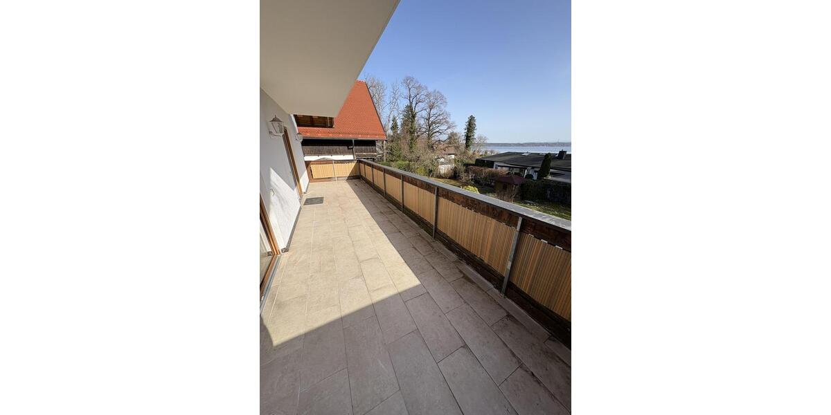 Etagenwohnung Tutzing - 3 Zimmer, 103 m&sup2;, 1.940&euro; | Angebot:26660340