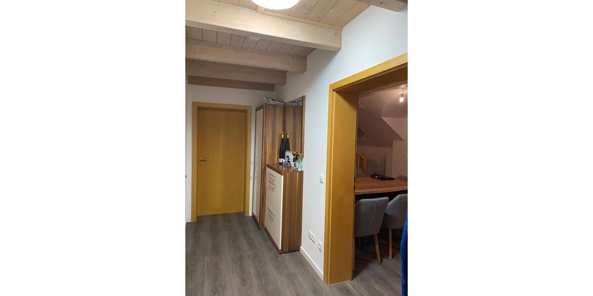 Dachgeschoßwohnung Vaterstetten Baldham - 3 Zimmer, 84 m&sup2;, 1.420&euro; | Angebot:26111113