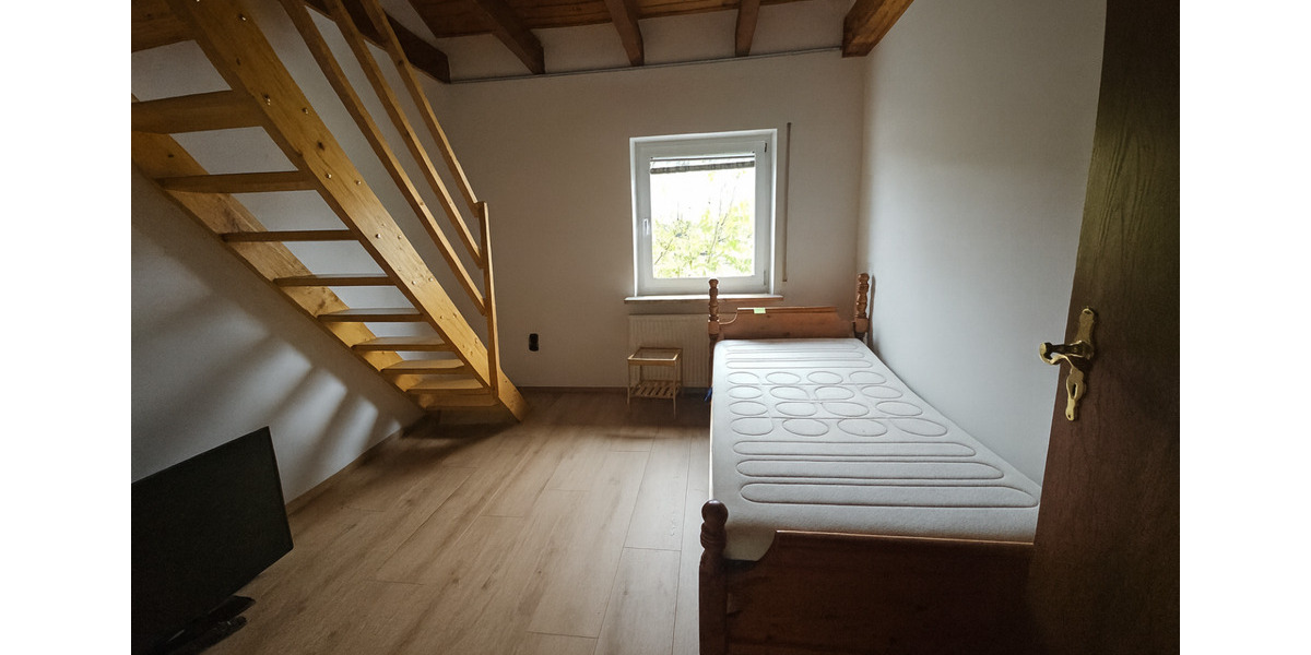 3-Zimmer Wohnung mit Balkon in ruhiger Lager 3 zimmer