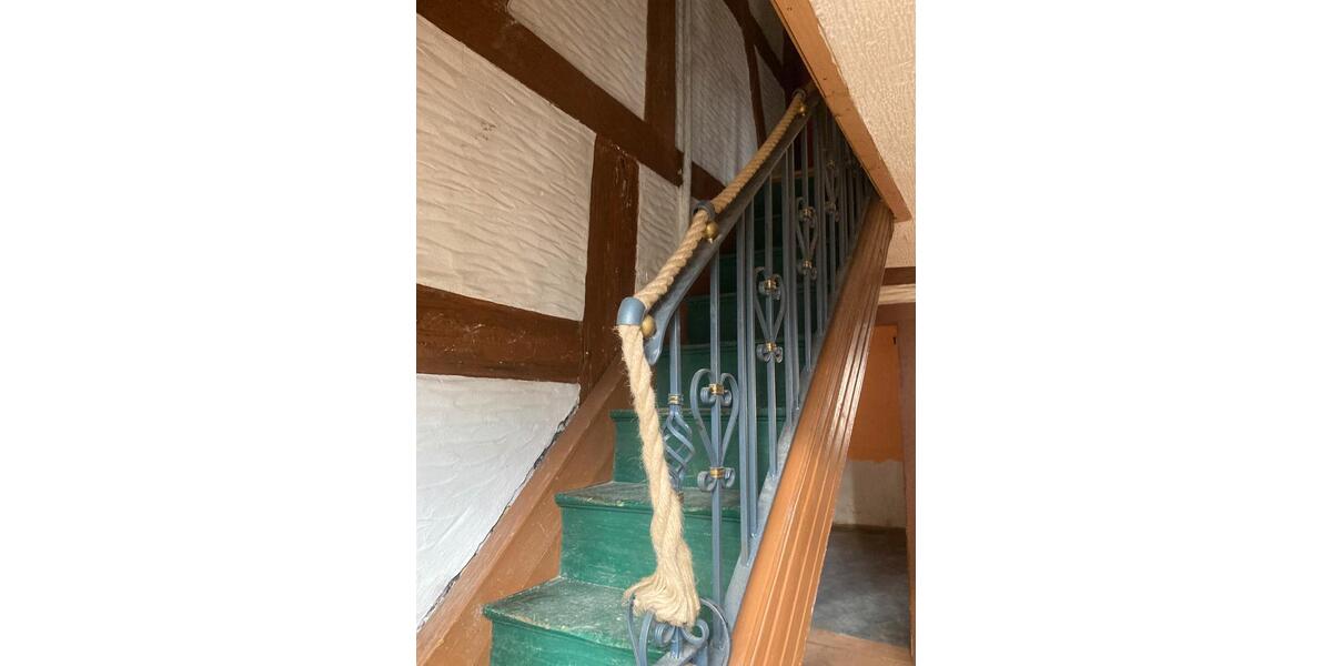 Einfamilienhaus Neuendettelsau - 9 Zimmer, 114 m&sup2;, 330&euro; | Angebot:24716072