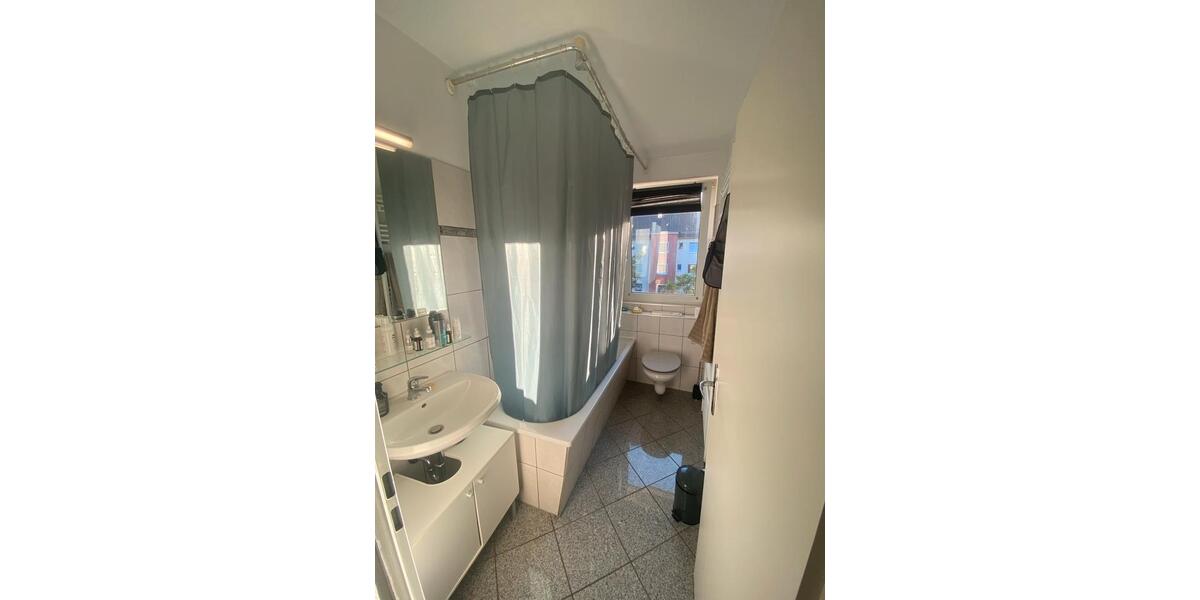 Etagenwohnung Köln Rodenkirchen - 2 Zimmer, 75 m&sup2;, 1.400&euro; | Angebot:26199039