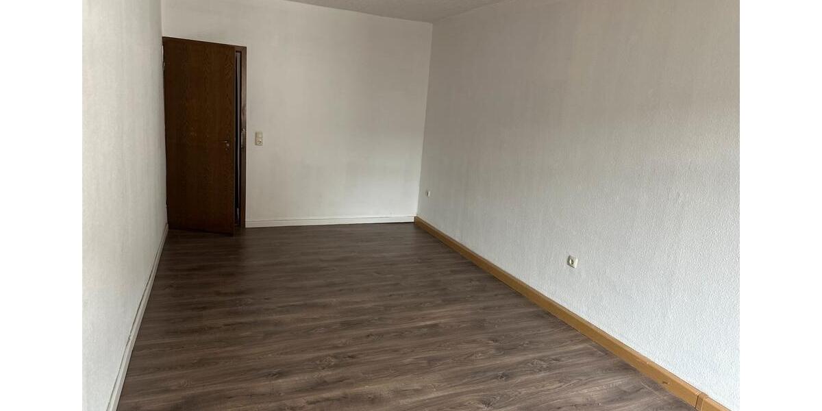 Etagenwohnung Auma-Weidatal Weidatal - 3 Zimmer, 90 m&sup2;, 710&euro; | Angebot:26484591