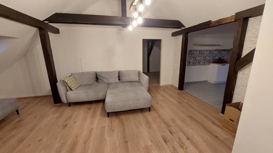 3-Raum-Wohnung mit Balkon und Einbauküche im 