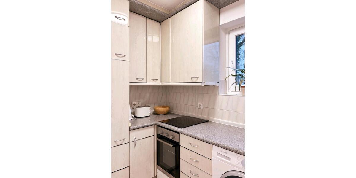 Etagenwohnung Berlin Charlottenburg-Wilmersdorf - 1 Zimmer, 42 m&sup2;, 1.249&euro; | Angebot:26662575