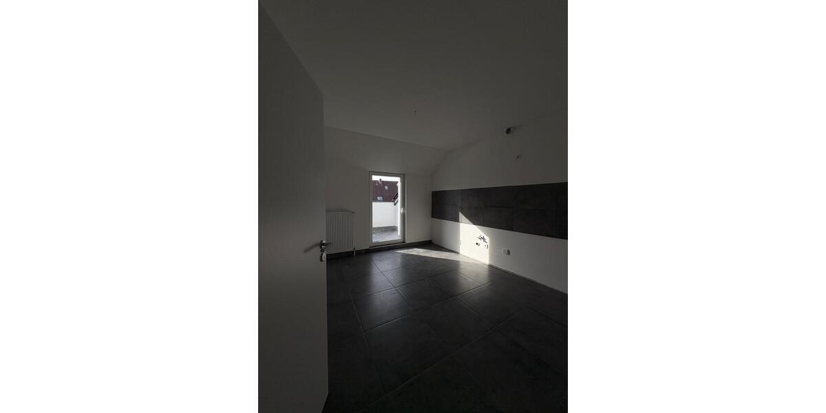 Etagenwohnung Papenburg - 3.5 Zimmer, 102 m&sup2;, 890&euro; | Angebot:26676415