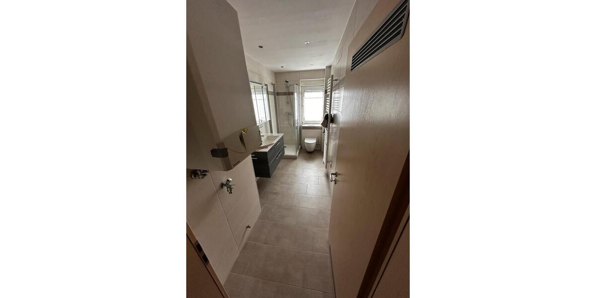 Etagenwohnung Weiden in der Oberpfalz - 3 Zimmer, 85 m&sup2;, 900&euro; | Angebot:26563227