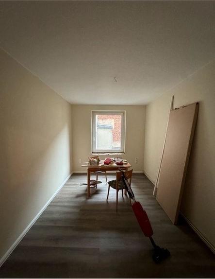 Etagenwohnung Eschershausen - 3 Zimmer, 73 m&sup2;, 650&euro; | Angebot:25289736