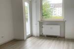 NEU*NEU*NEU!! Frisch RENOVIERTE 2-Zimmer-Wohnung mit neuem Tageslichtbad und Balkon