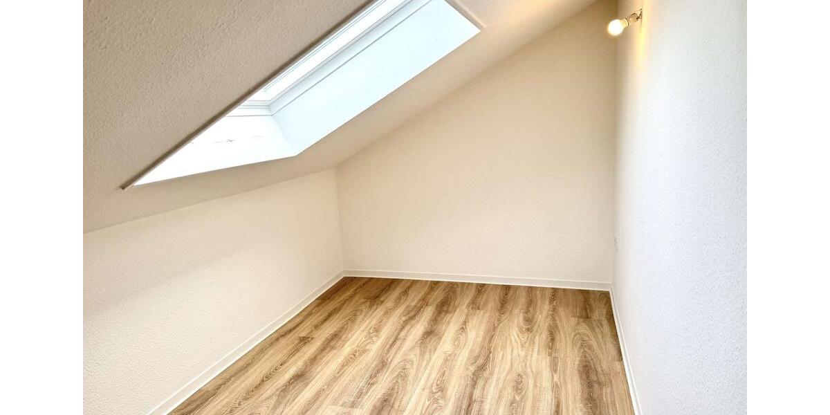 Renovierte 3-Zimmer-Dachgeschosswohnung in Lich! 3 zimmer