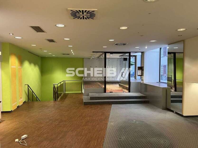 Einzelhandel in Schwäbisch Hall 1.800 € 244 m²