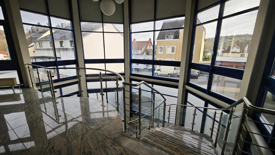 Gewerbeobjekt Schiffweiler - 2.200&euro; | Angebot:23577417