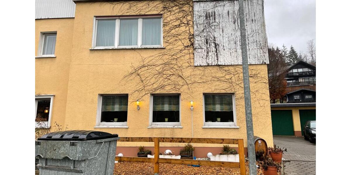 Wohnen auf Zeit Plettenberg - 20 Zimmer, 320 m&sup2;, 300&euro; | Angebot:14454656