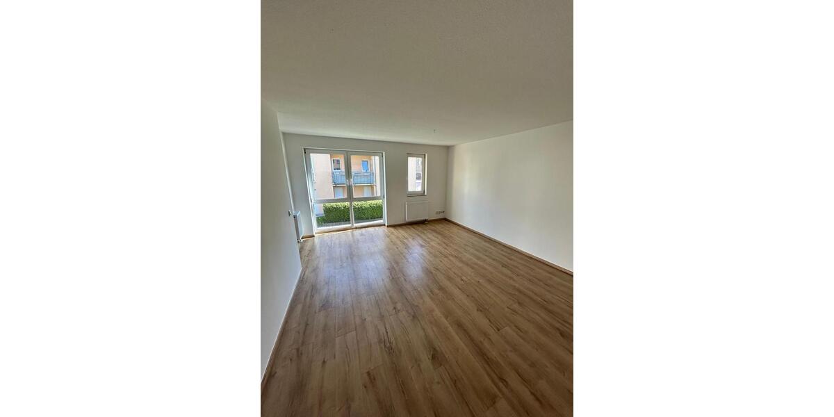 Dachgeschoßwohnung Hartmannsdorf - 2 Zimmer, 58 m&sup2;, 380&euro; | Angebot:26662901