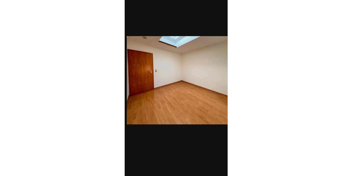 Dachgeschoßwohnung Vilshofen an der Donau - 3 Zimmer, 83 m&sup2;, 460&euro; | Angebot:26416923