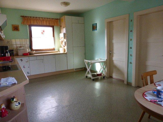 Etagenwohnung Themar - 5 Zimmer, 140 m&sup2;, 720&euro; | Angebot:26611370