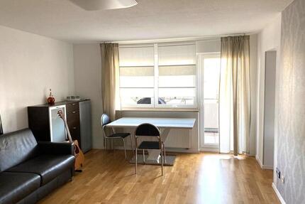 1-Zimmerwohnung mit TV, Internet, Küche, DuscheWc, Waschmaschine, Balkon plus Tiefgaragenstellplatz