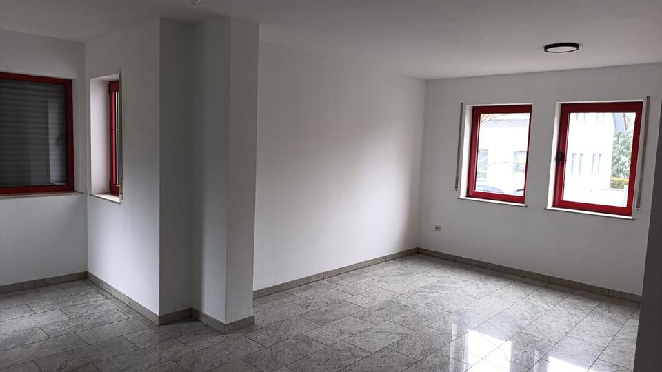 Erdgeschoßwohnung Riegelsberg - 2 Zimmer, 68 m&sup2;, 680&euro; | Angebot:24839785